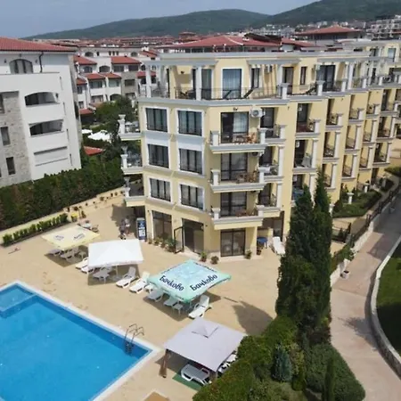 Horizon 16 'в' Apartment